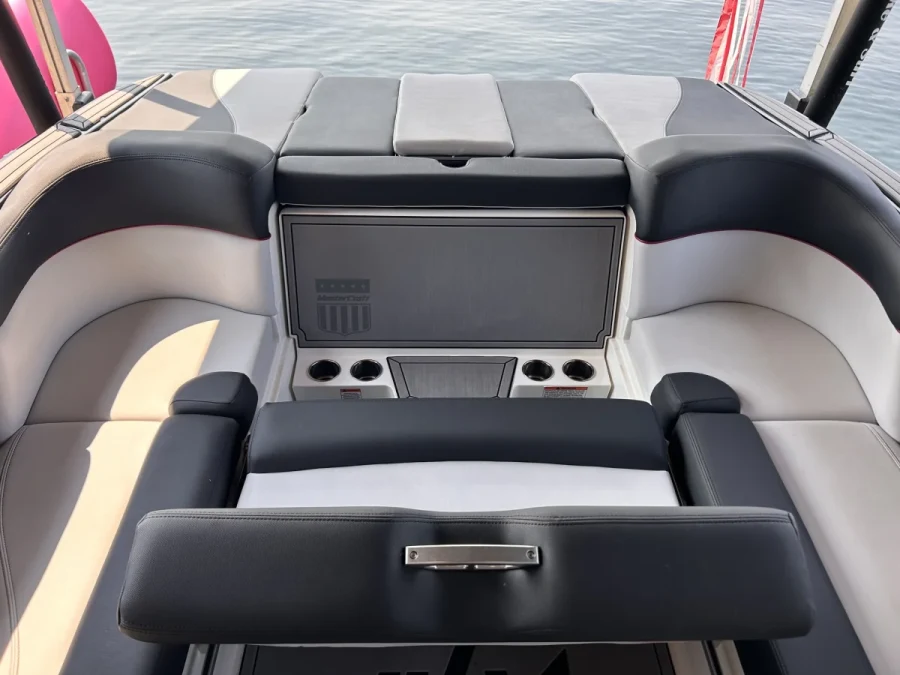 2022-mastercraft-xt22-144907-image9.webp