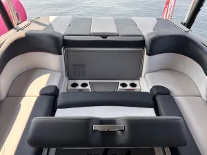 2022-mastercraft-xt22-144907-image9.webp