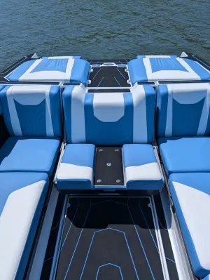 2026-malibu-wakesetter-25-lsv-145024-image8.webp