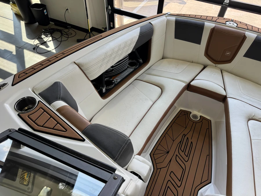 2016-nautique-g23-145657-image19