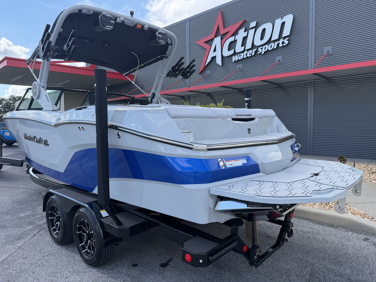 2027 MasterCraft NXT23