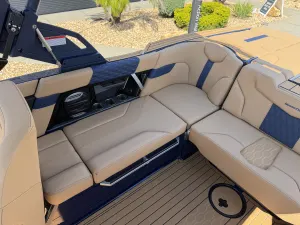 2027-mastercraft-xt22-145660-image14