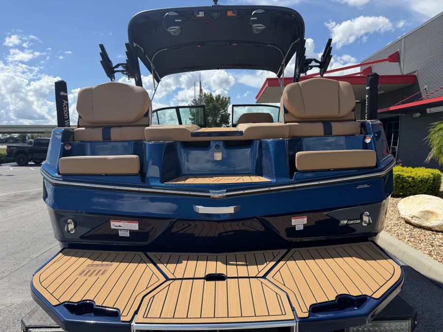 2027-mastercraft-xt22-145660-image8