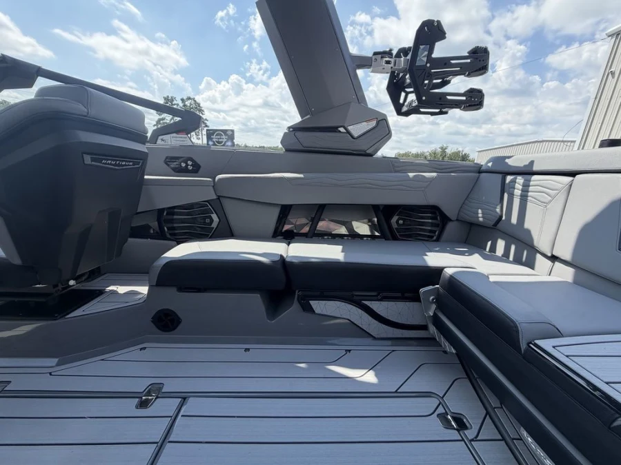 2027-nautique-g23-145661-image16