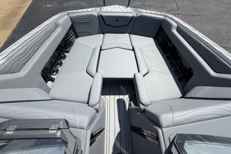 2027-nautique-g23-145661-image8