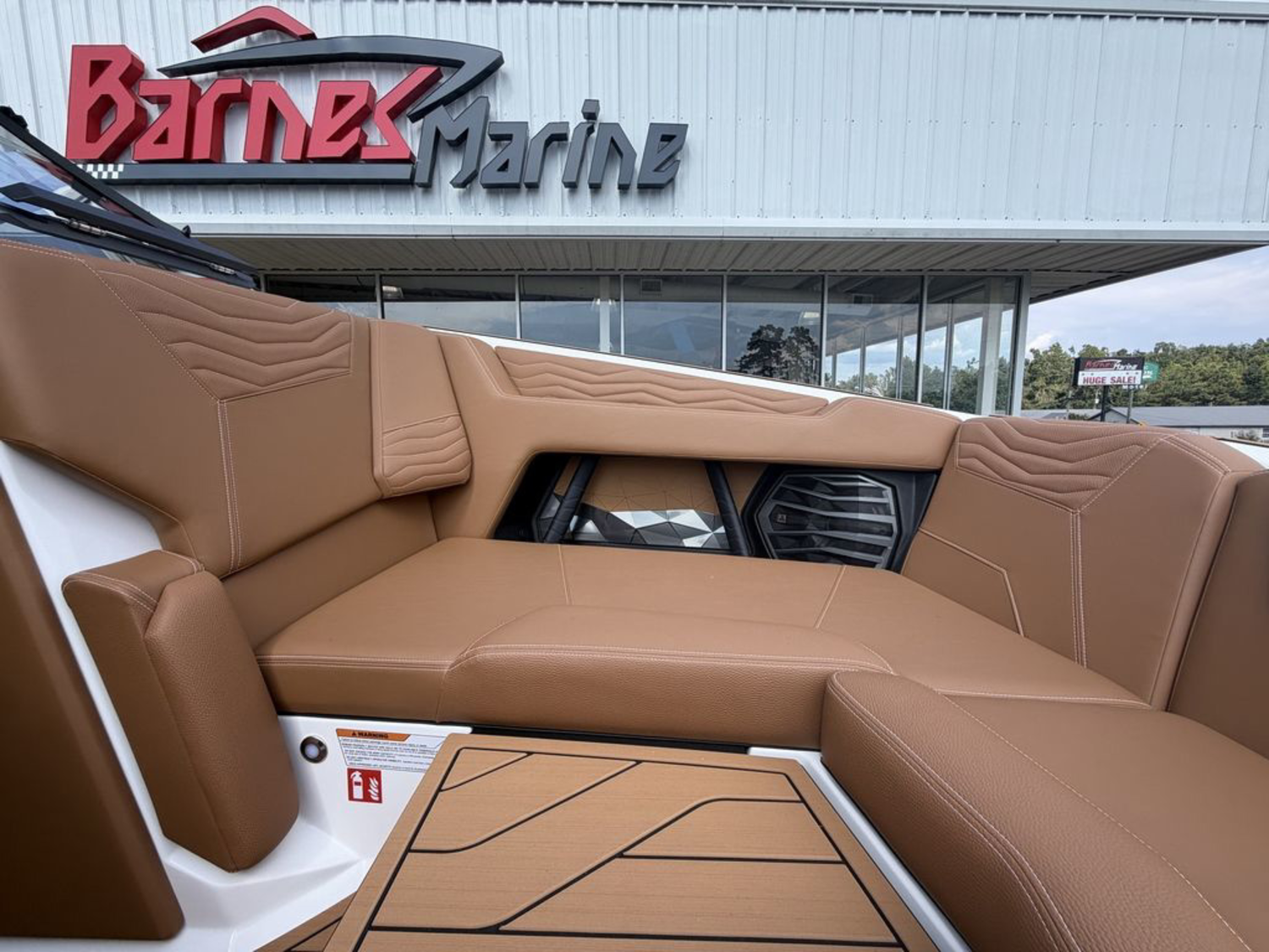 2027 Nautique G23