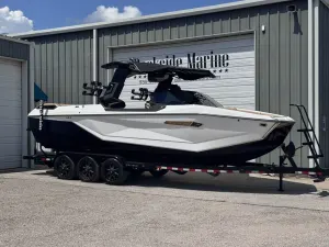 2027 Nautique G25 Paragon Icon