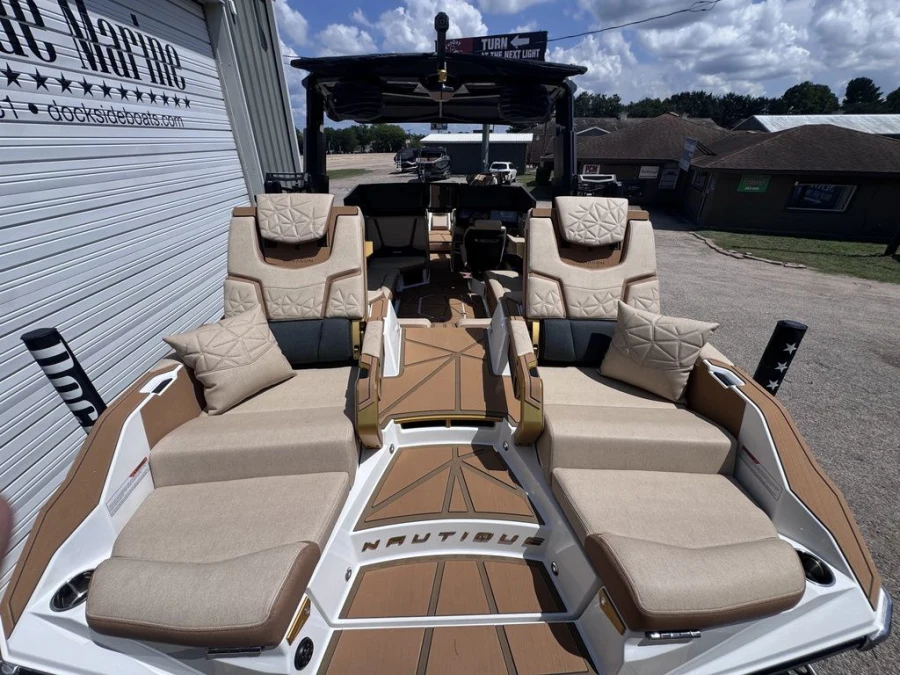 2027-nautique-g25-paragon-145664-image8
