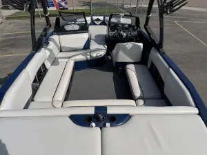2013 Axis Boats A22 Icon