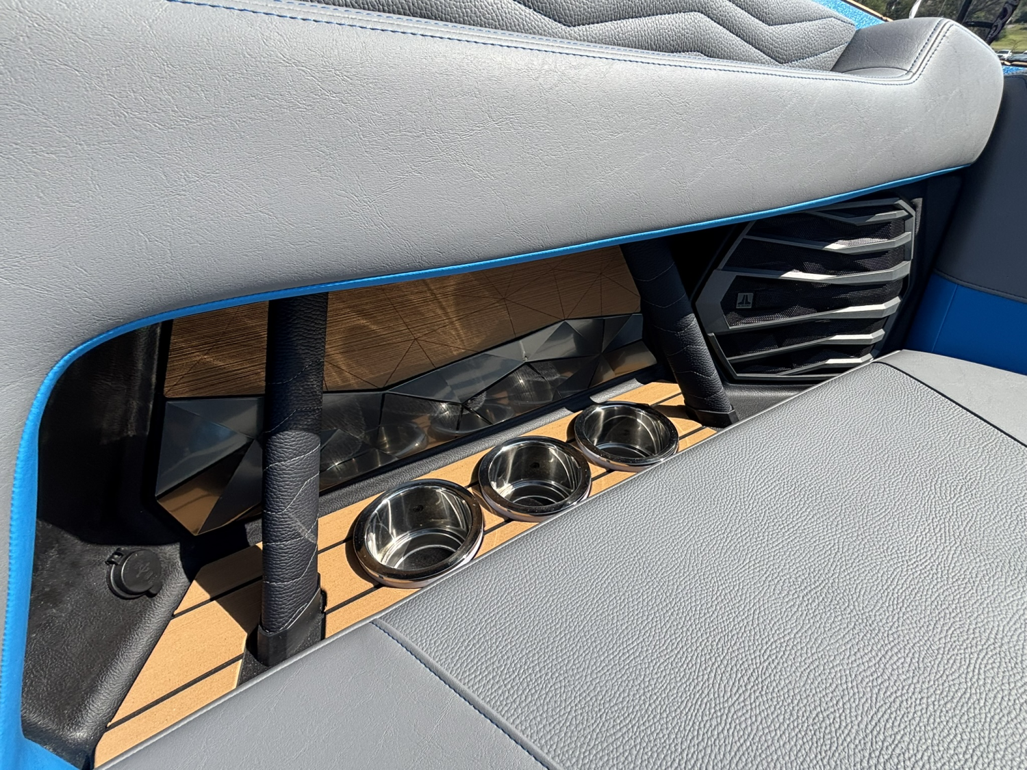 2027 Nautique Super Air Nautique G23