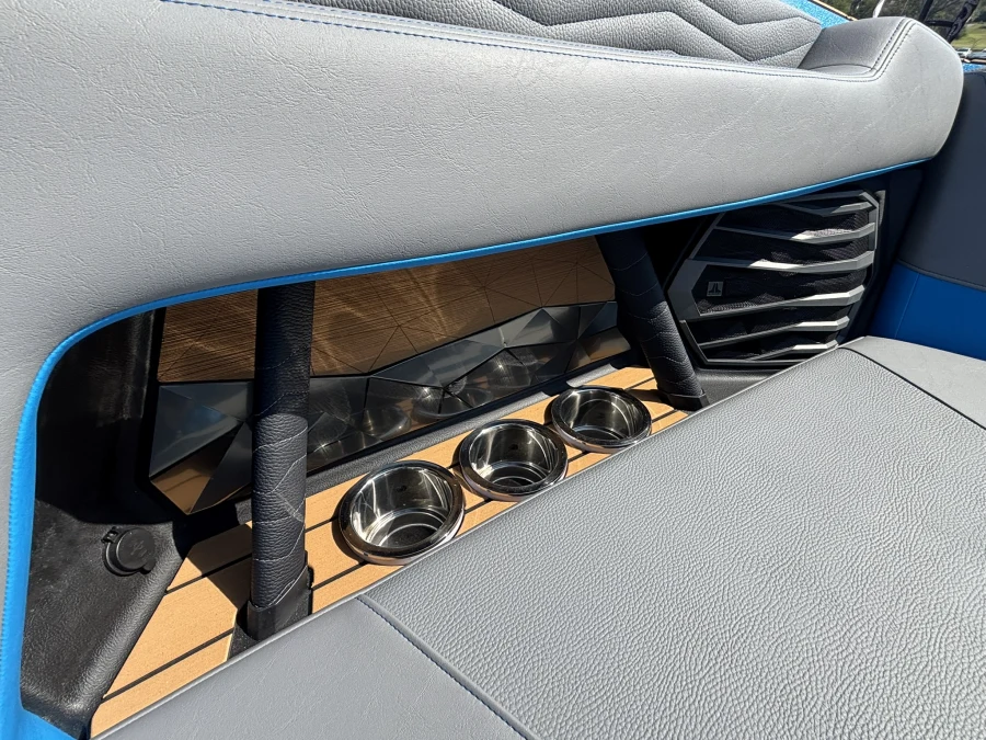 2027-nautique-g23-145667-image15