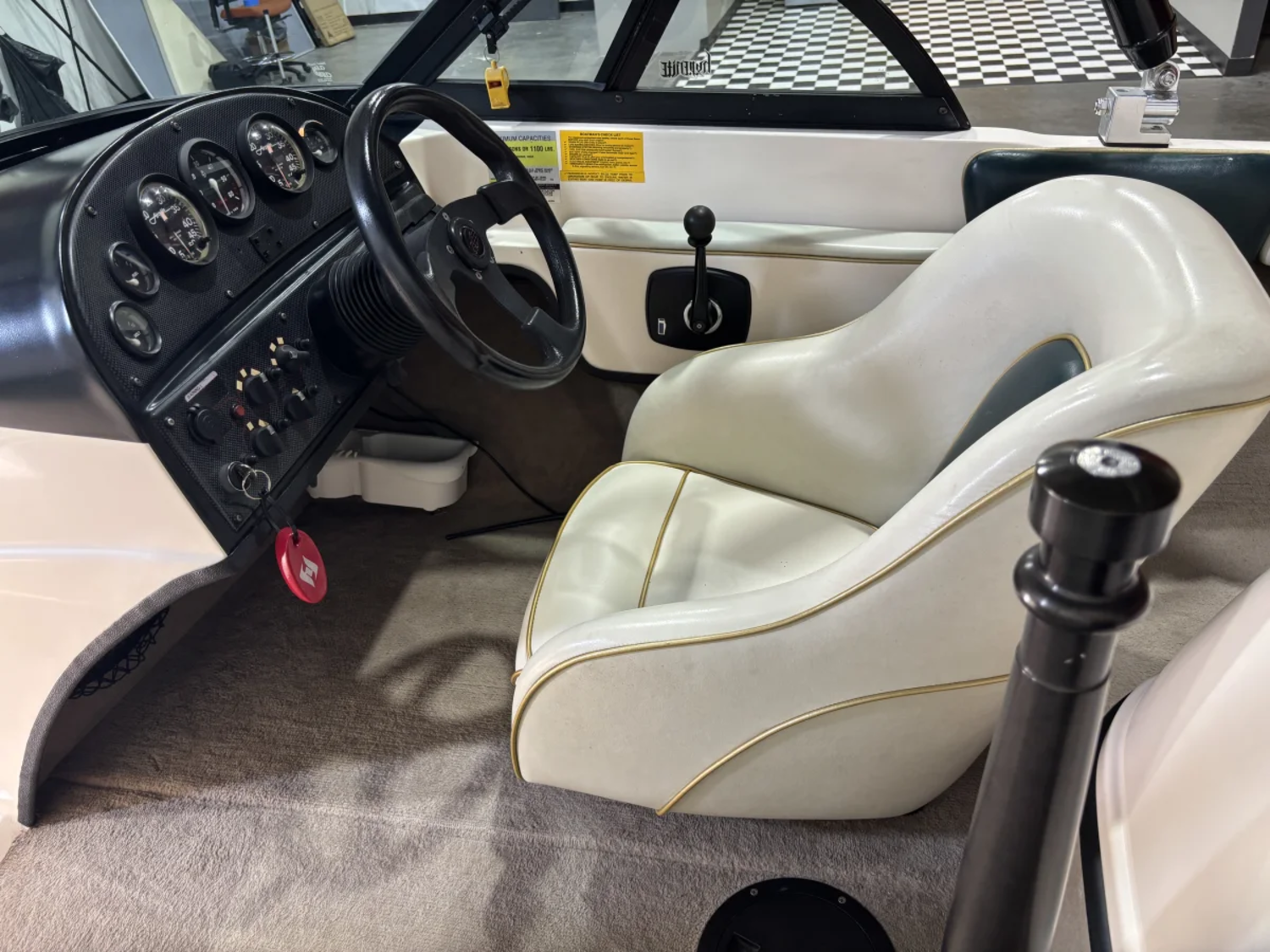 Clean Reliable 1998 Moomba Outback