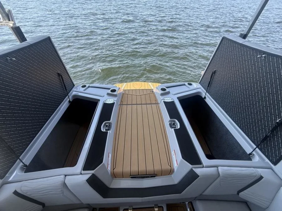 2025-nautique-g23-145712-image15.webp