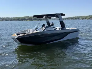 2025-nautique-g23-145712-image6.webp