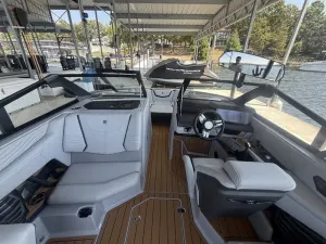 2025-nautique-g23-145712-image8.webp