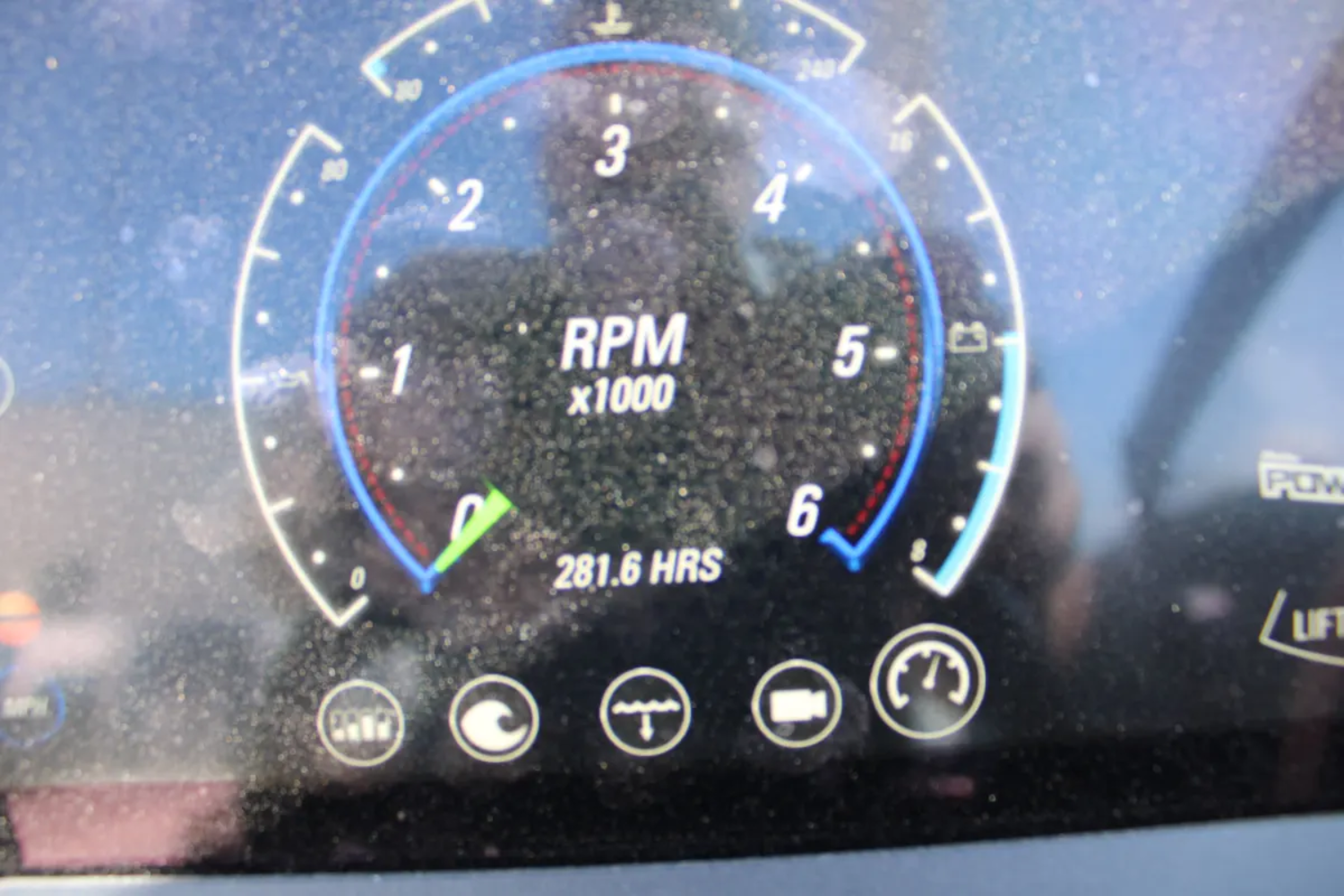 2022 Malibu 23 LSV