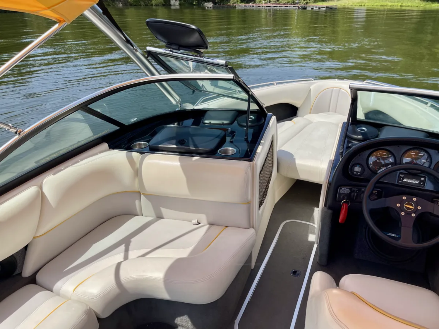 2000 Malibu Boats Wakesetter 23 LSV