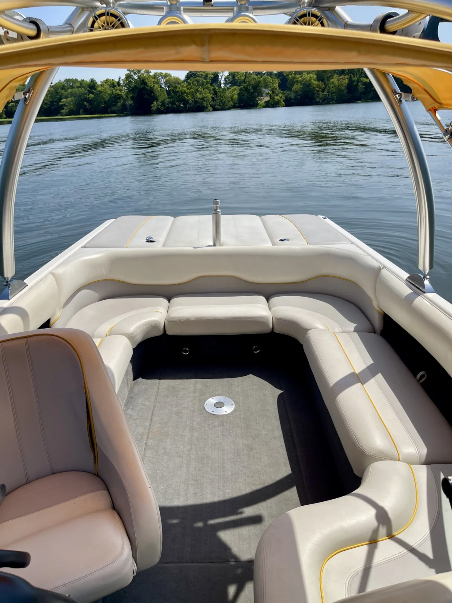 2000 Malibu Boats Wakesetter 23 LSV