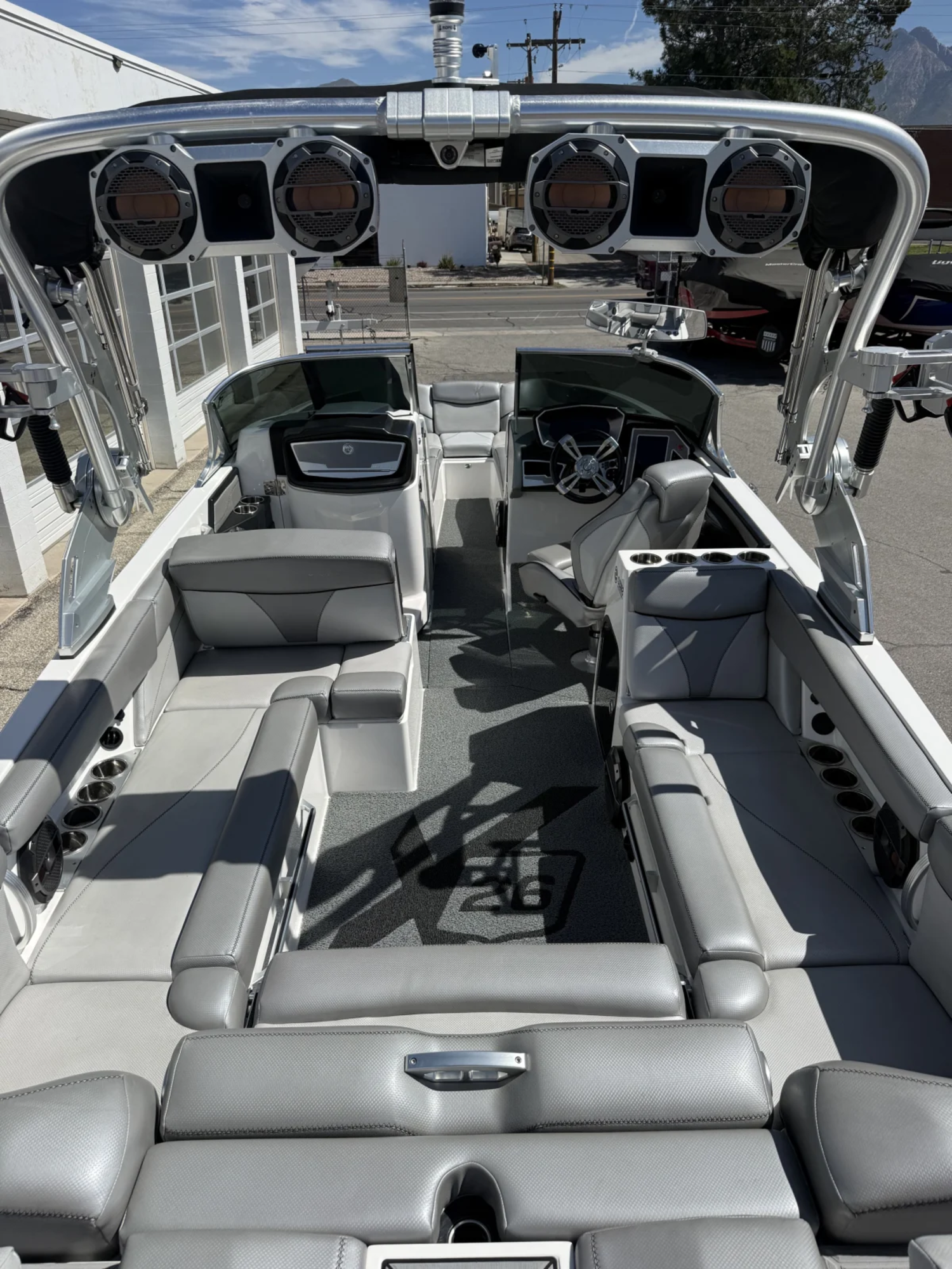2018 26' MasterCraft X26 Bowrider