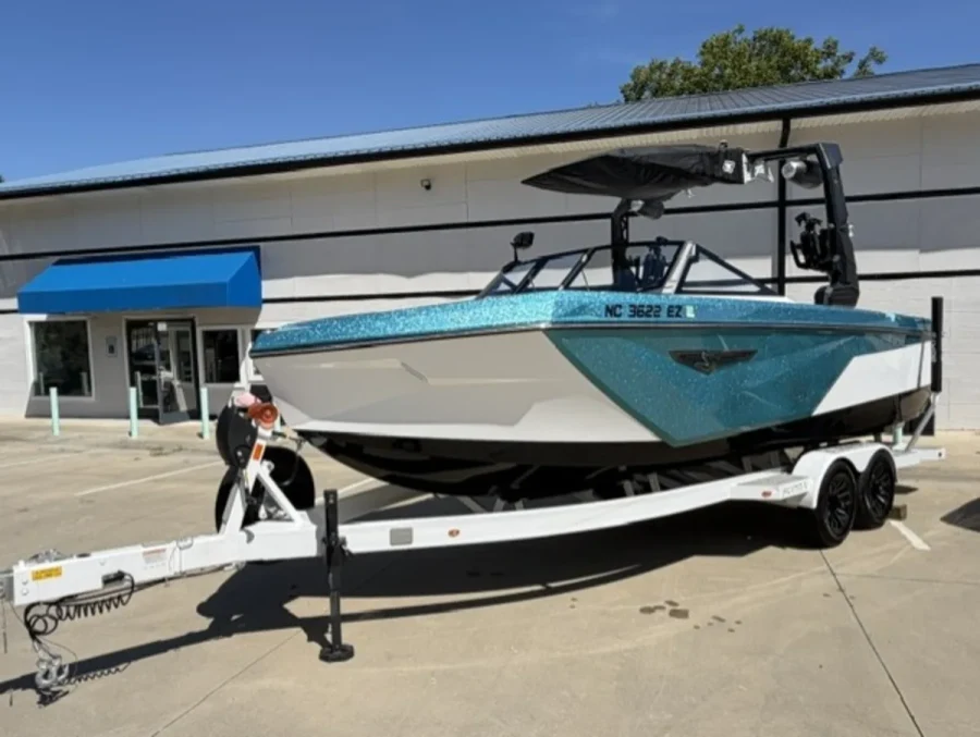 2022-nautique-s23-145719-image3.webp