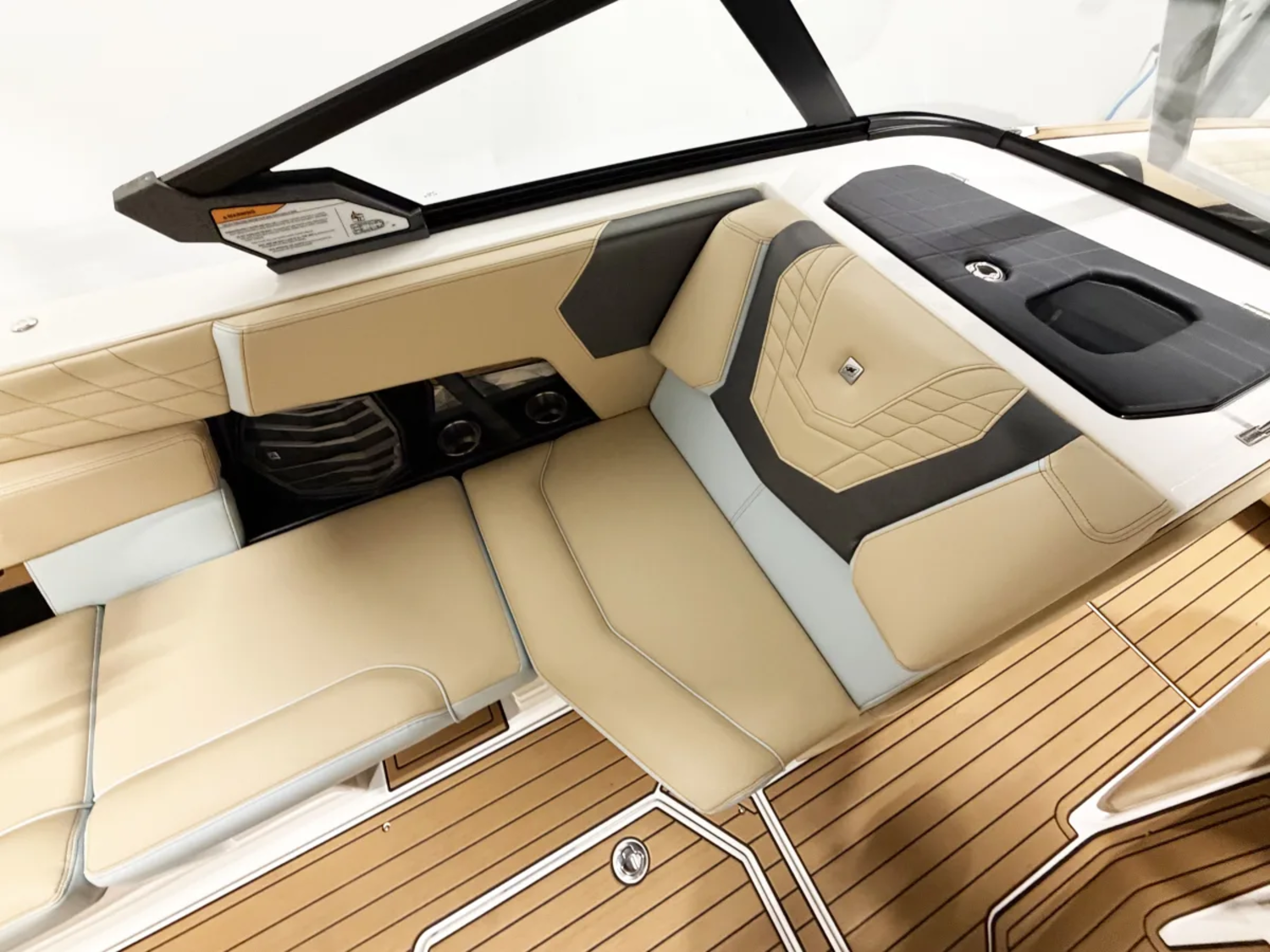 2023 Nautique G23