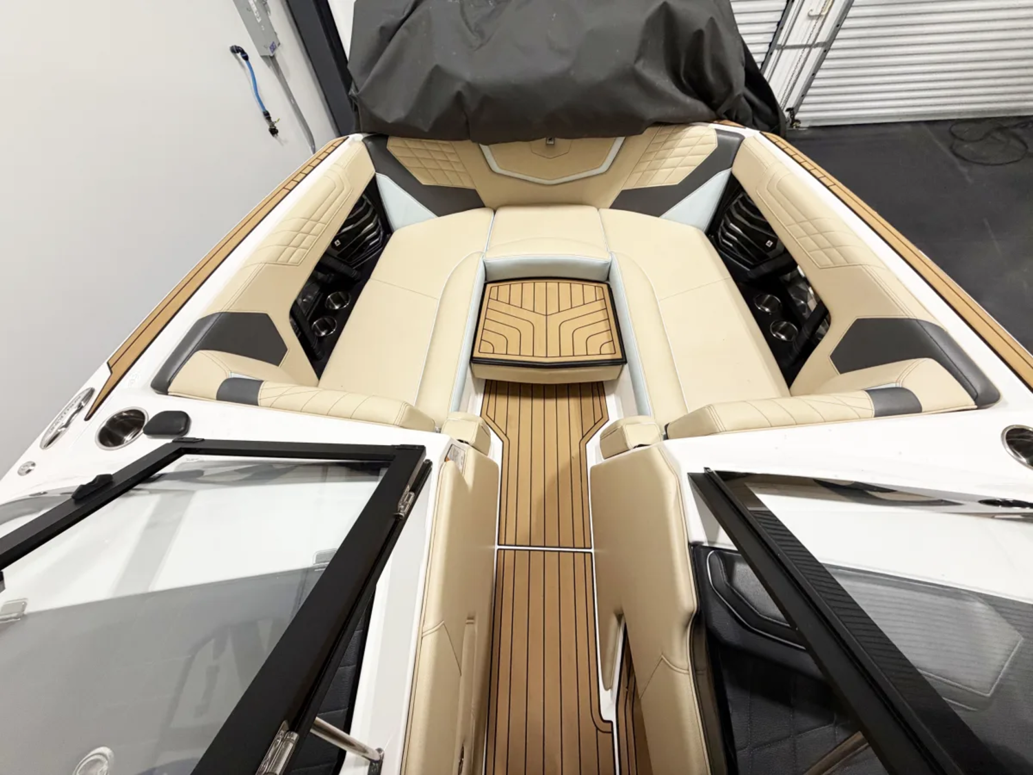 2023 Nautique G23