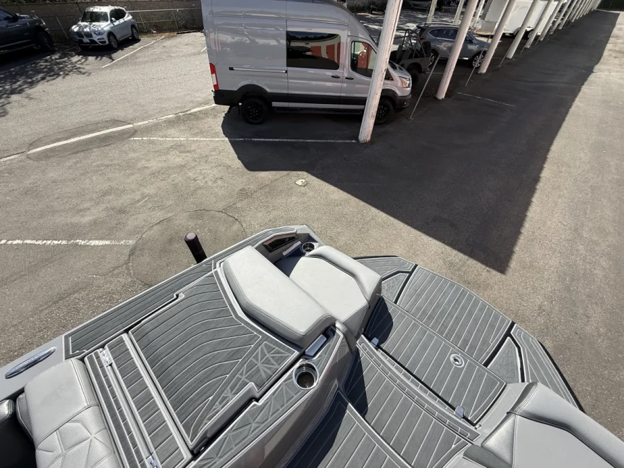 2023-nautique-g23-paragon-145726-image12.webp