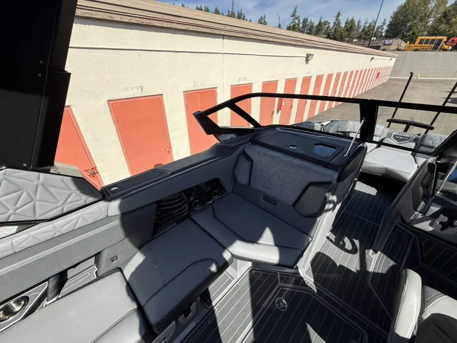 2023-nautique-g23-paragon-145726-image7.webp