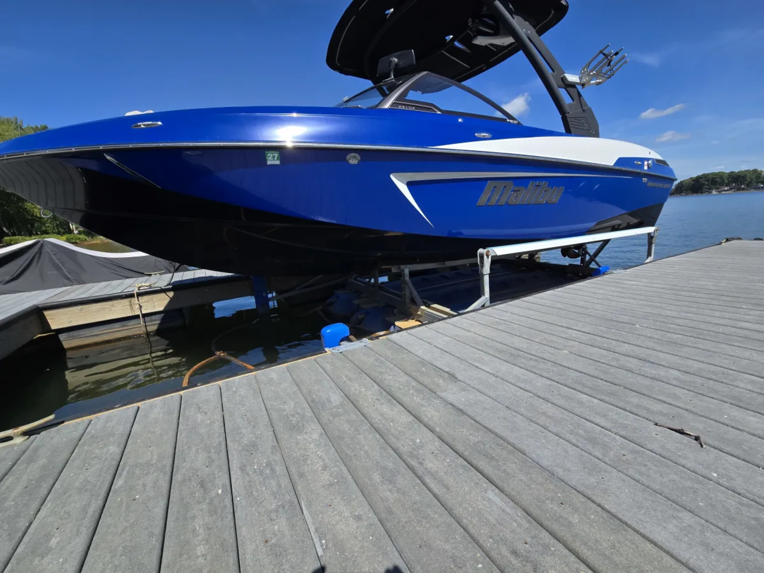 2017 Malibu 23 LSV