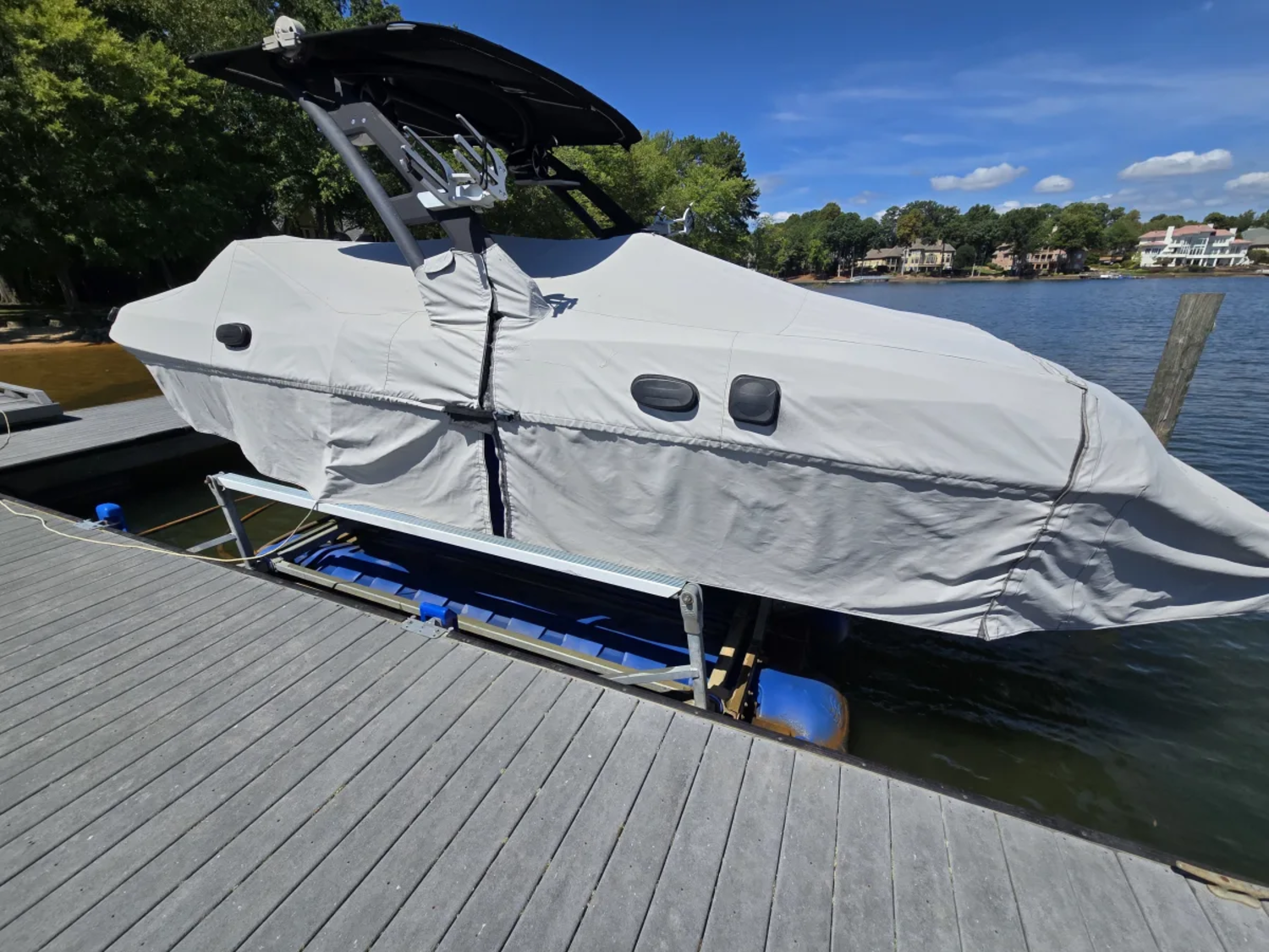 2017 Malibu 23 LSV