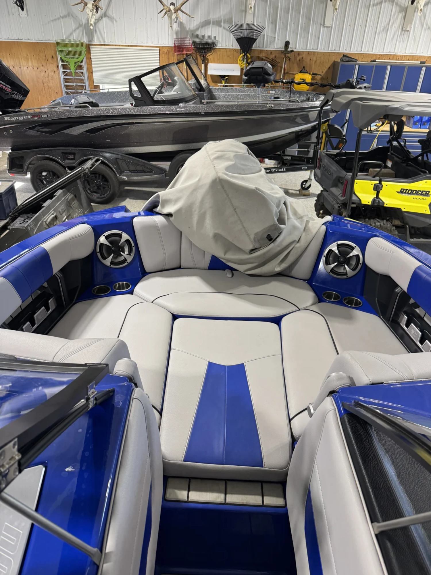 2021 Malibu Boats Wakesetter 24 MXZ