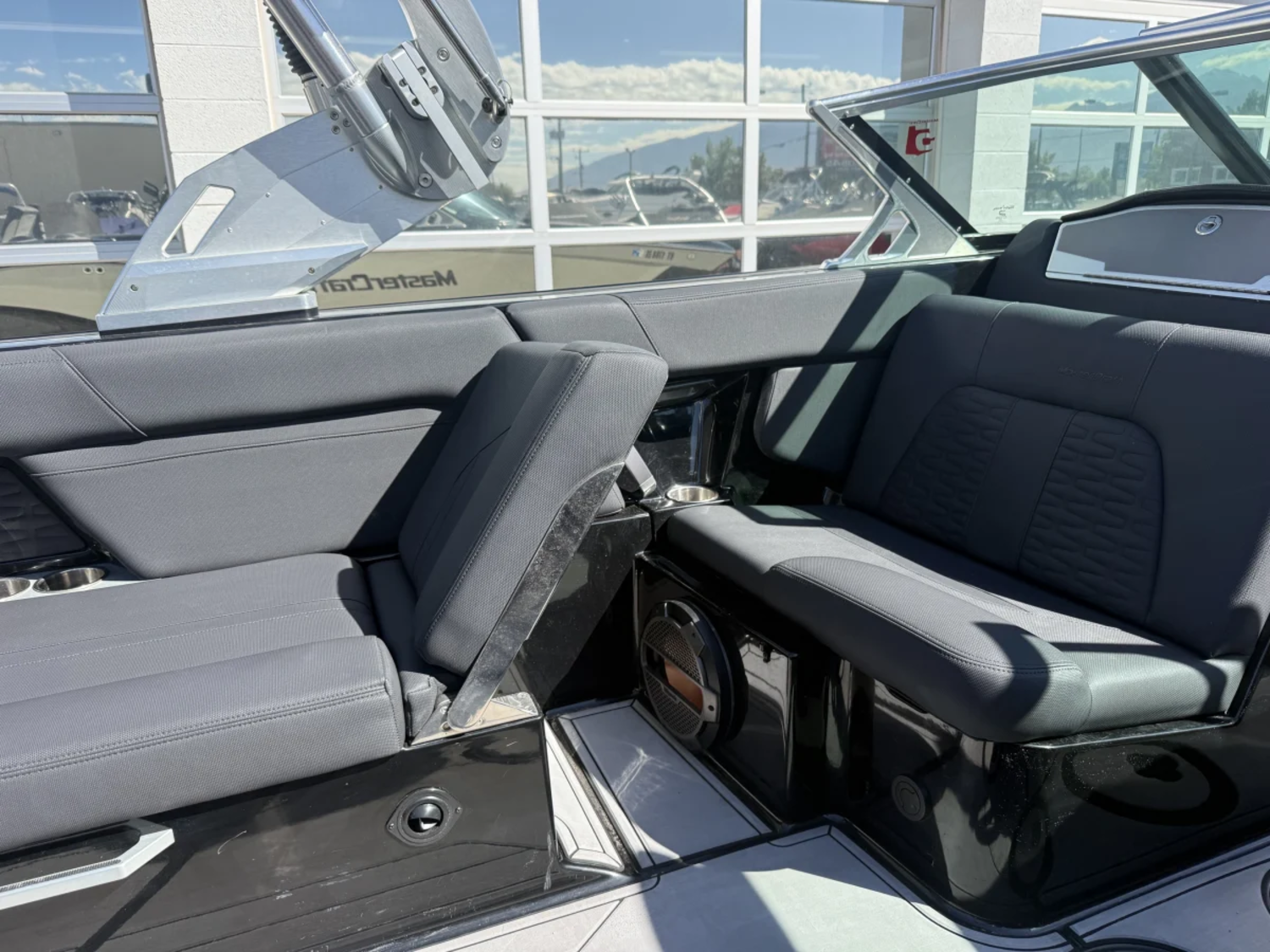 2019 24' MasterCraft X24 Bowrider