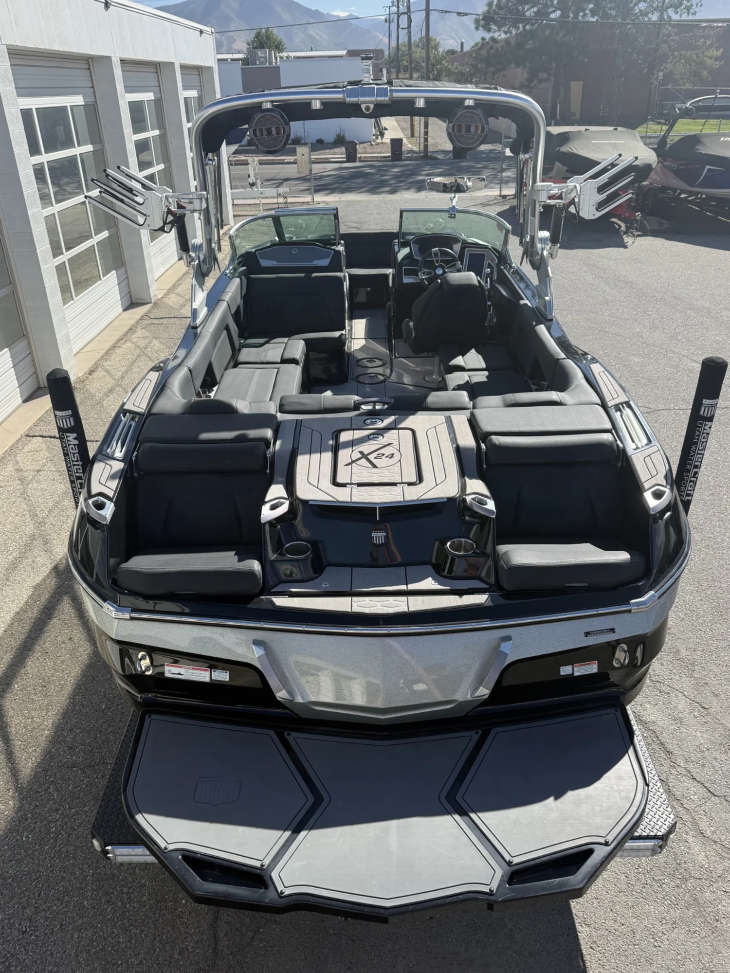 2019 24' MasterCraft X24 Bowrider
