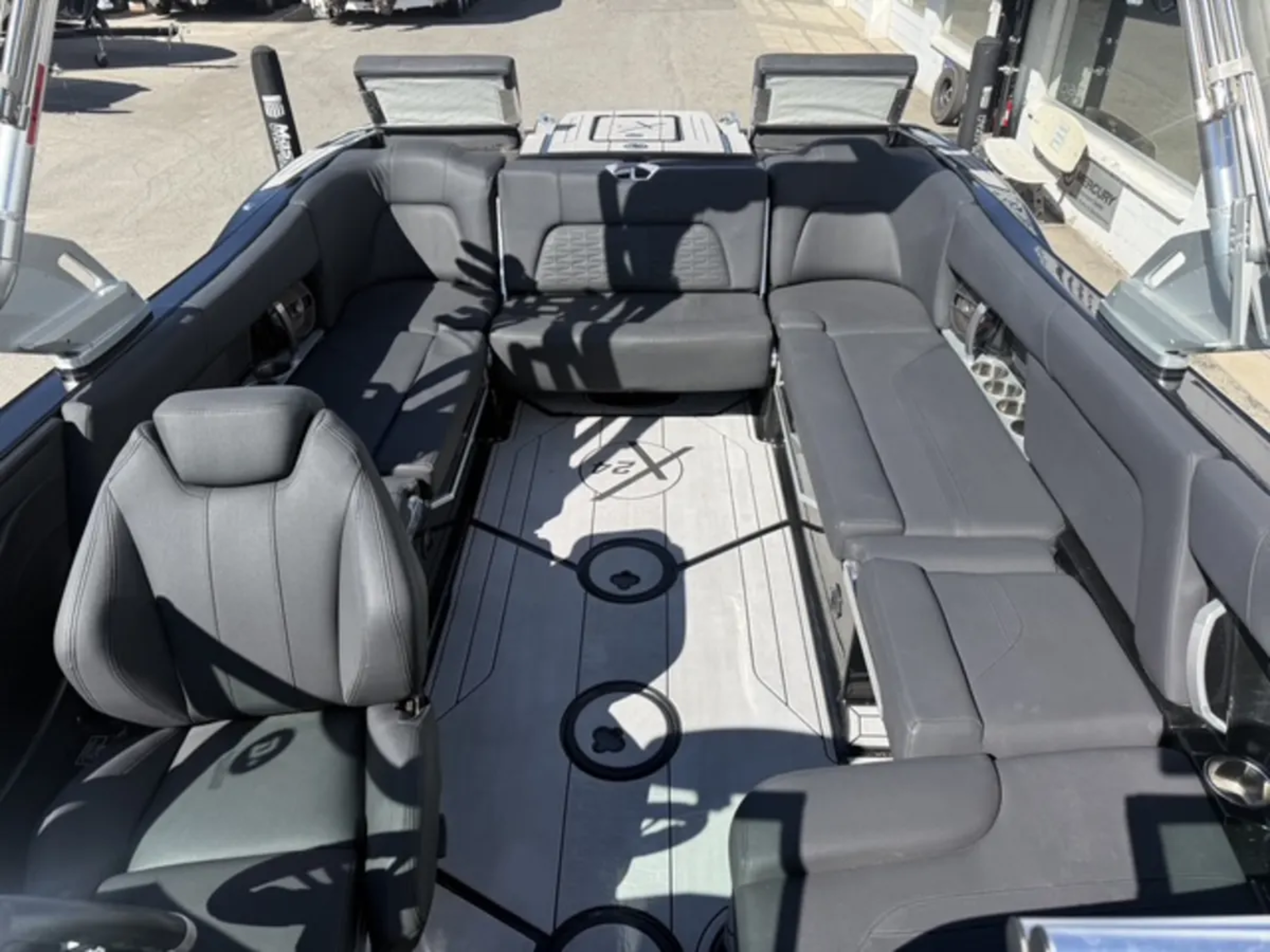 2019 24' MasterCraft X24 Bowrider