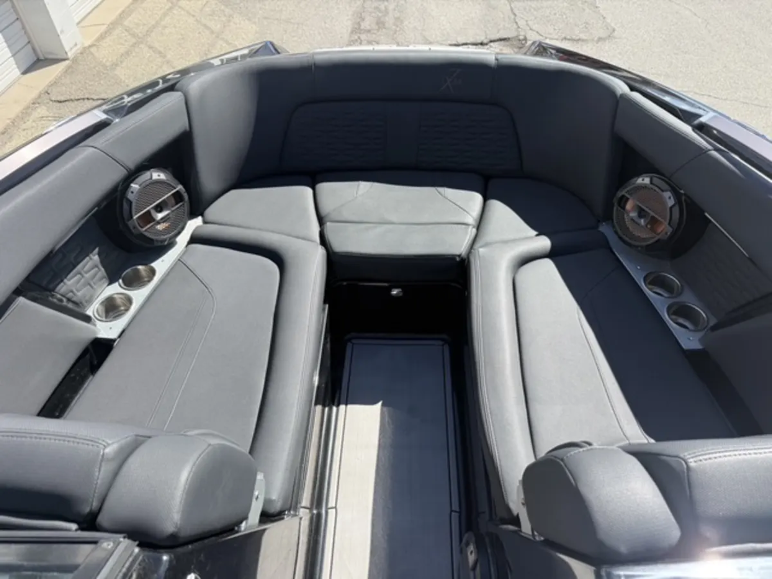 2019 24' MasterCraft X24 Bowrider
