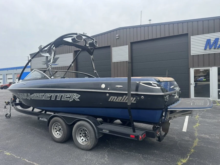2007-malibu-wakesetter-23-lsv-145773-image2