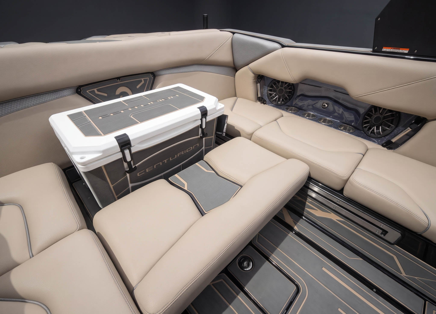 2027 Centurion Boats Nv233