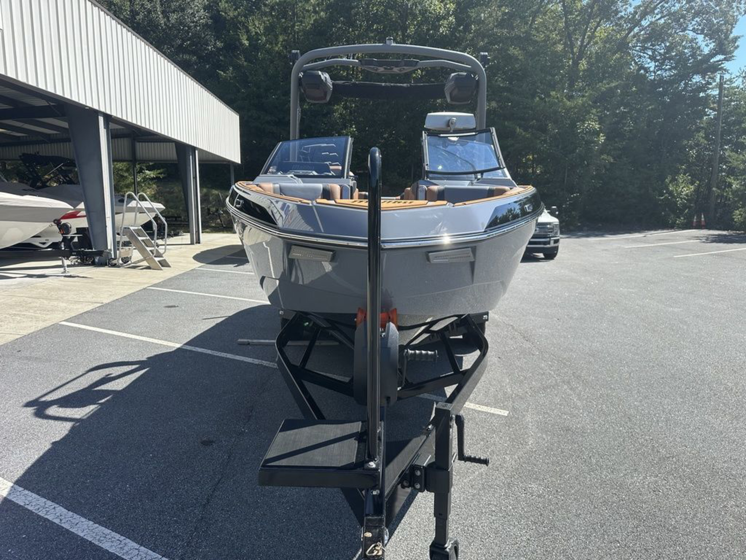 2027 Malibu Boats 25 LSV