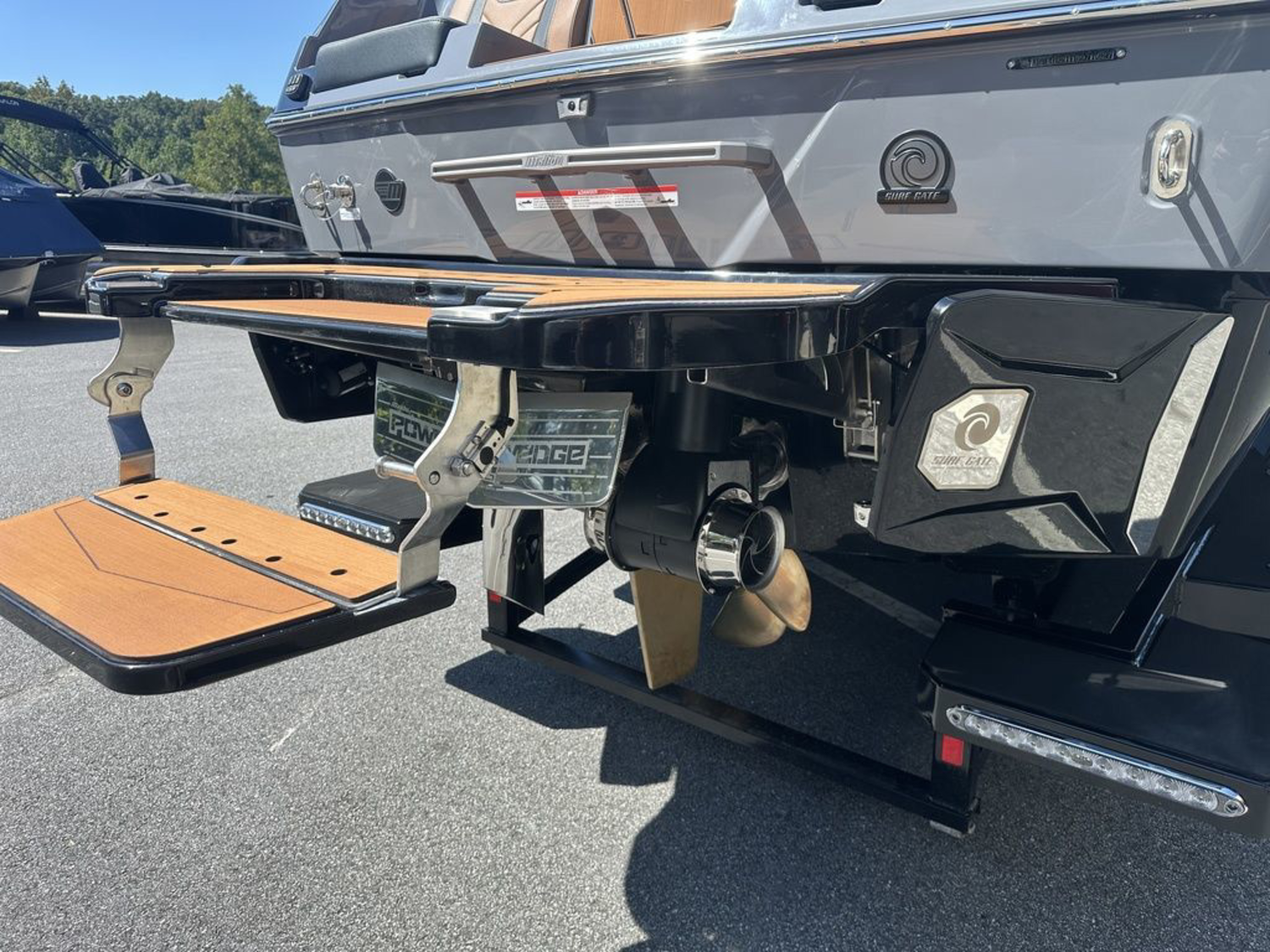 2027 Malibu Boats 25 LSV