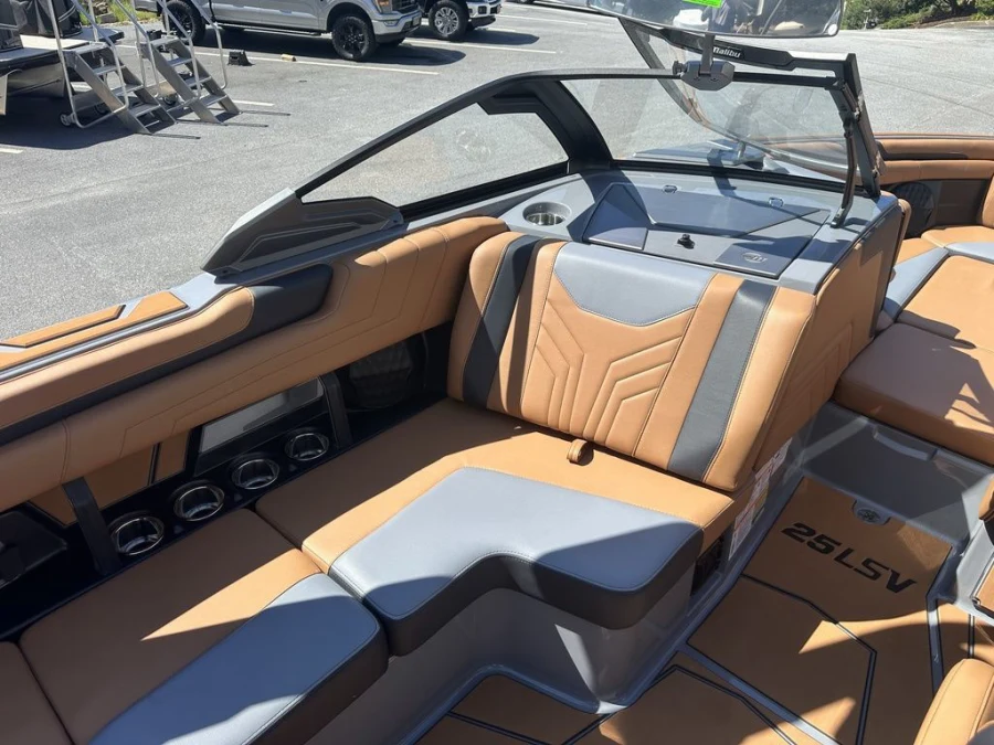 2027-malibu-wakesetter-25-lsv-145789-image16