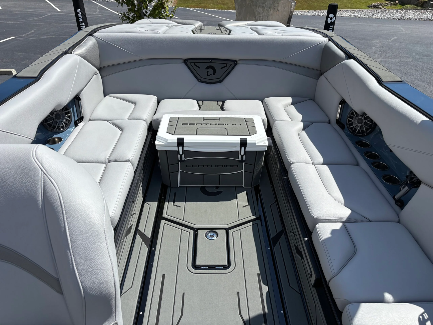 2027 Centurion Nv243