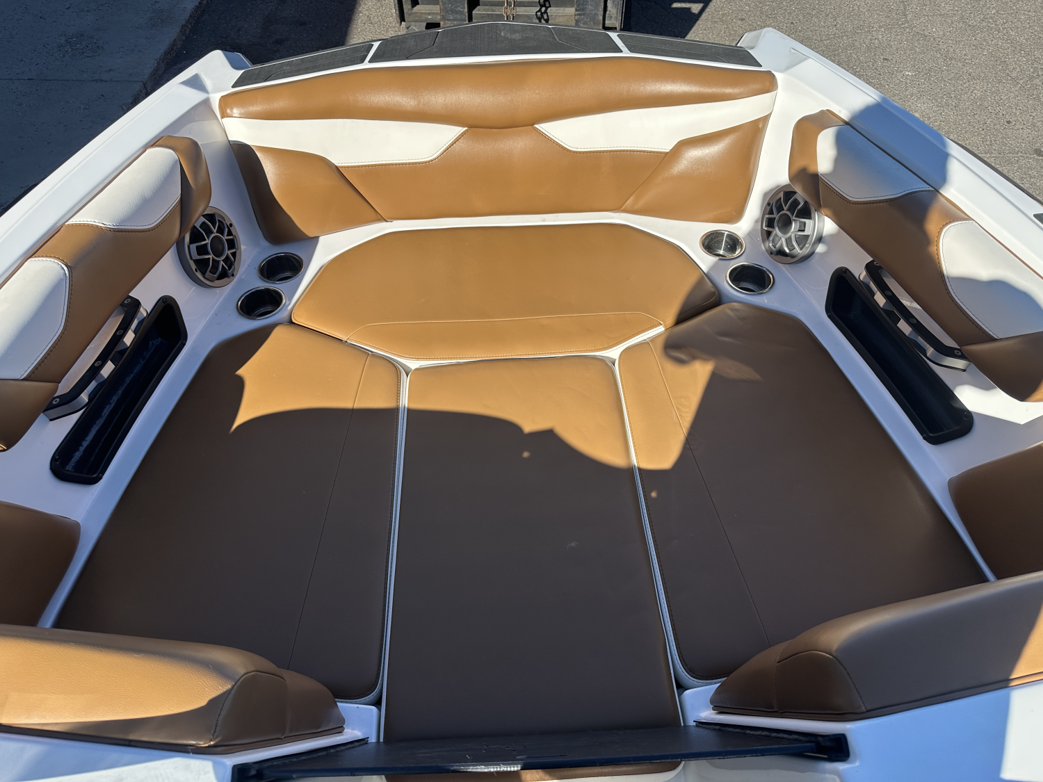 2020 Axis A22