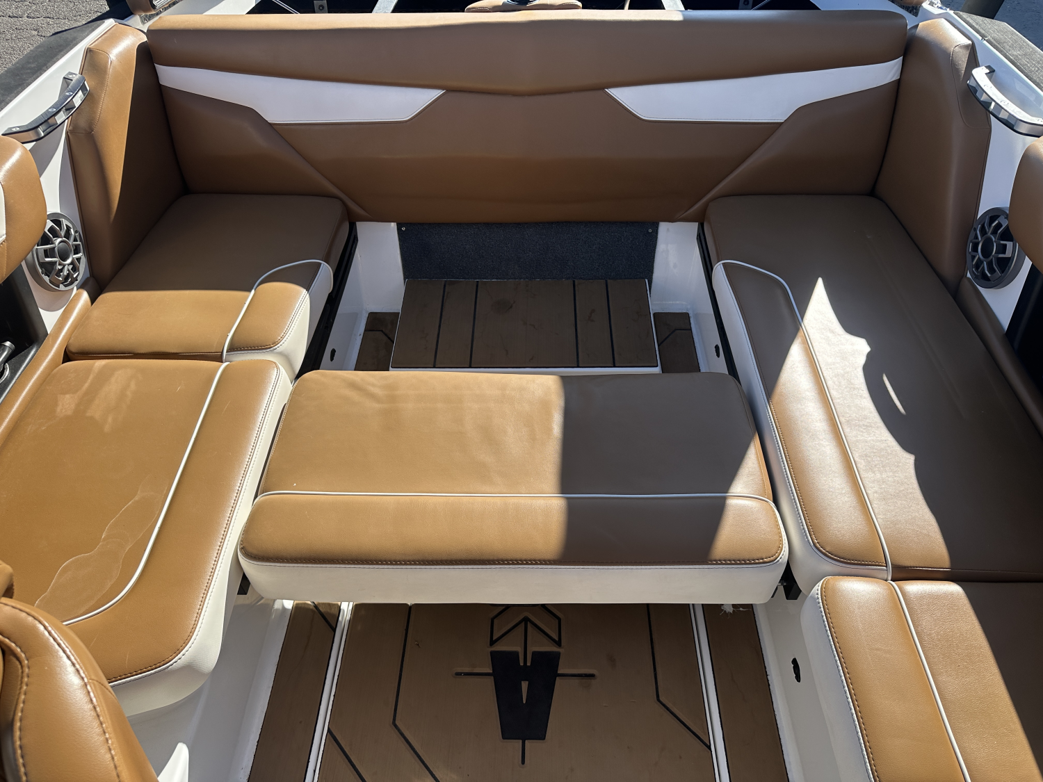2020 Axis A22