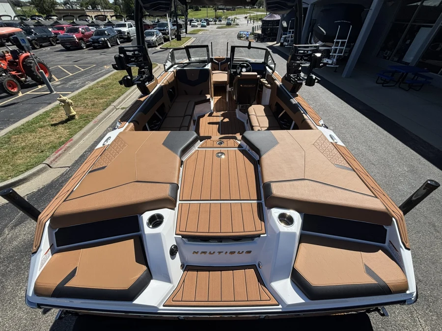 2027-nautique-gs22-145799-image13