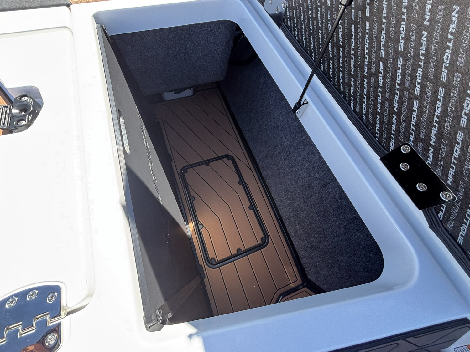 2027 Nautique GS 22 Super Air Nautique