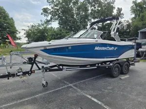 2019-mastercraft-xt20-145813-image0.webp