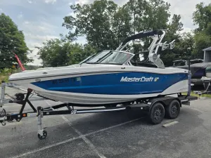 2019-mastercraft-xt20-145813-image1.webp