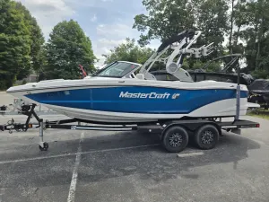 2019-mastercraft-xt20-145813-image2.webp
