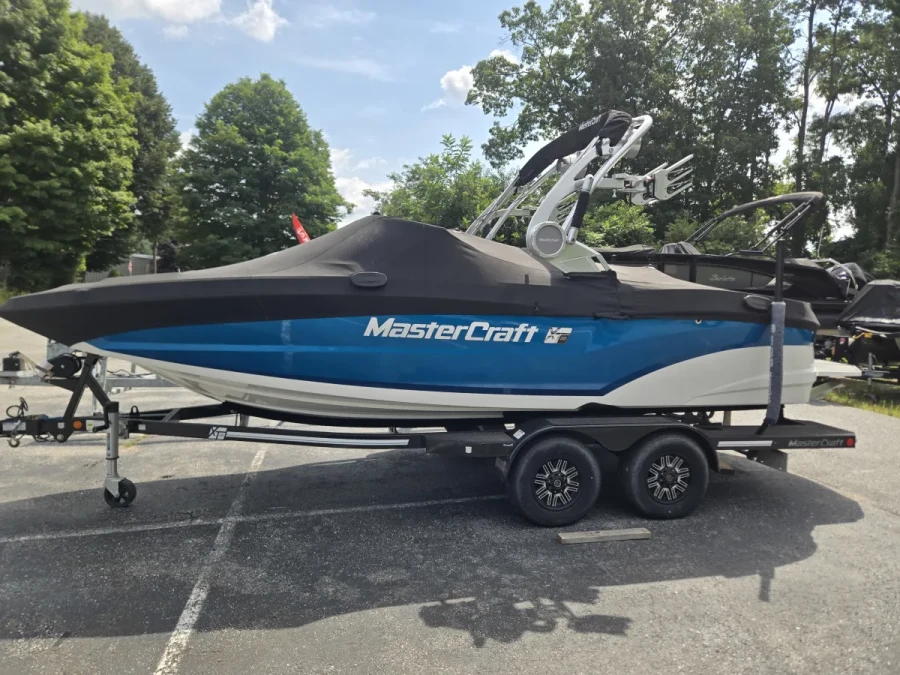 2019-mastercraft-xt20-145813-image3.webp