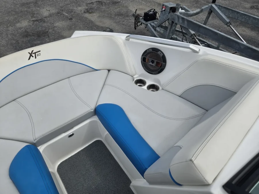 2019-mastercraft-xt20-145813-image8.webp
